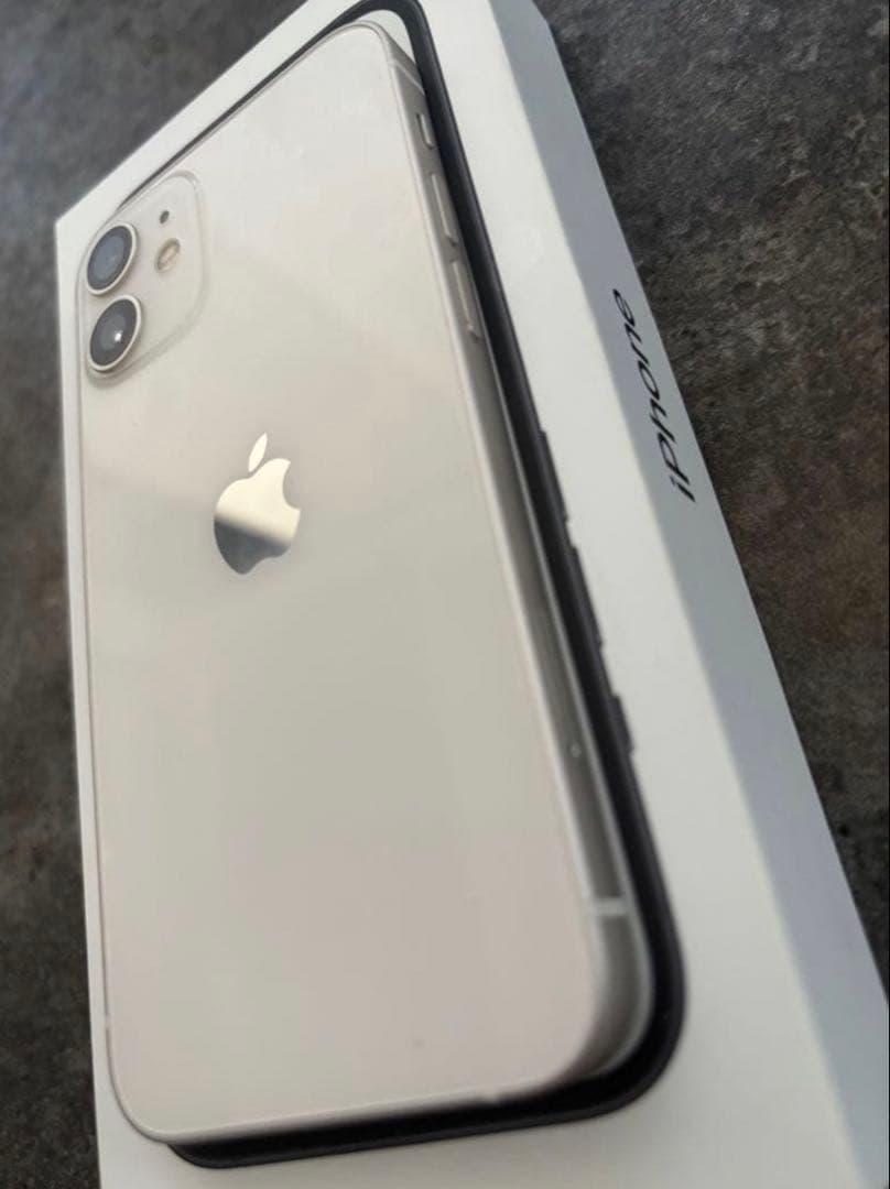 Apple iPhone 12 mini 128GB ホワイト 本体のみ