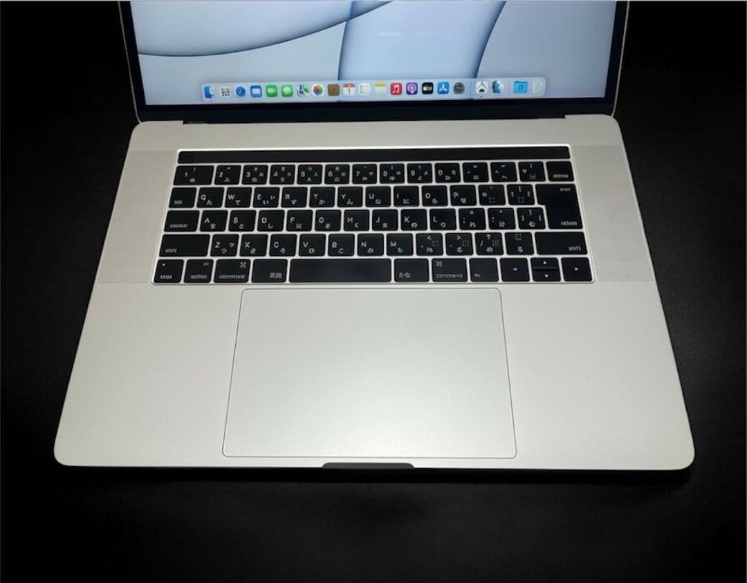 ほぼ未使用美品 MacBook Pro i7 16GB 512GB 2