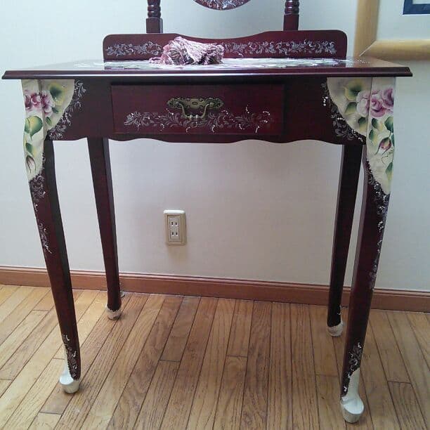 ハンドペイント猫足薔薇のドレッサー