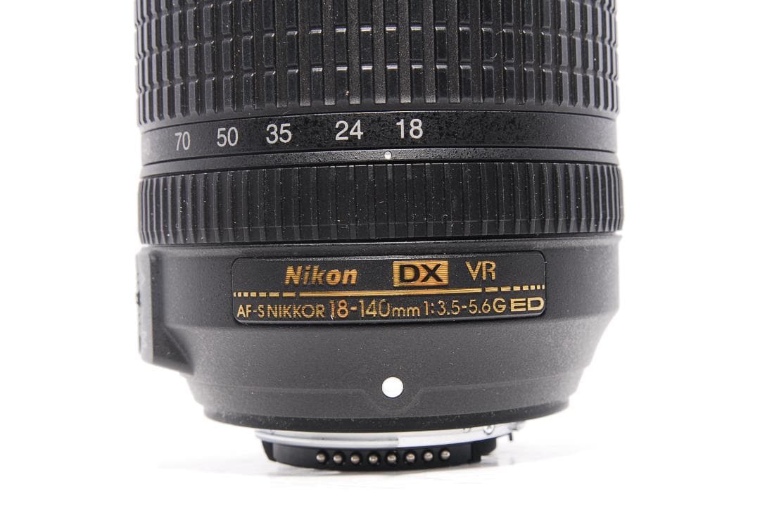 美品レンズNikon AF-S DX 18-140mm F3.5-5.6G VR