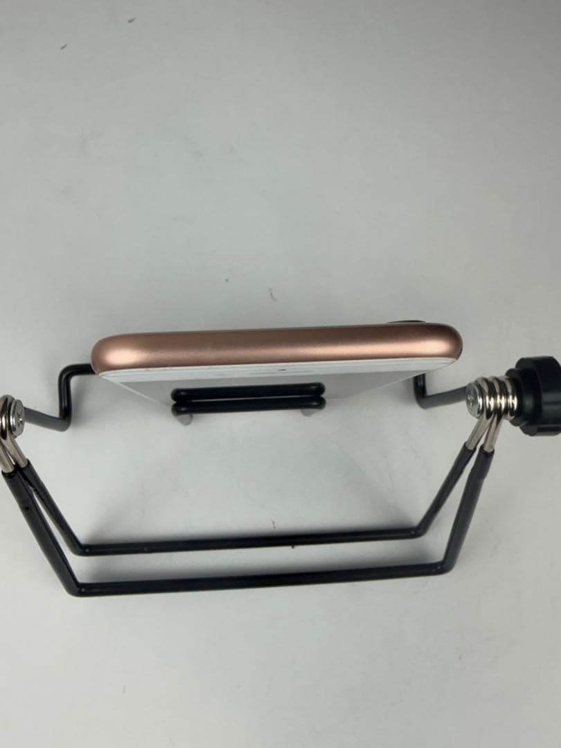 iPhone 8 Gold 64GB A1906 本体