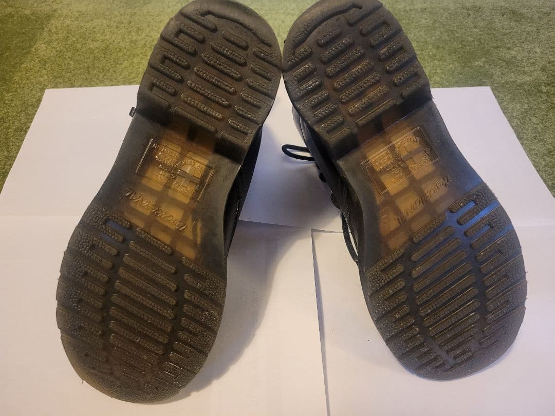 ドクターマーチン　ツインジップ8ホールブーツ