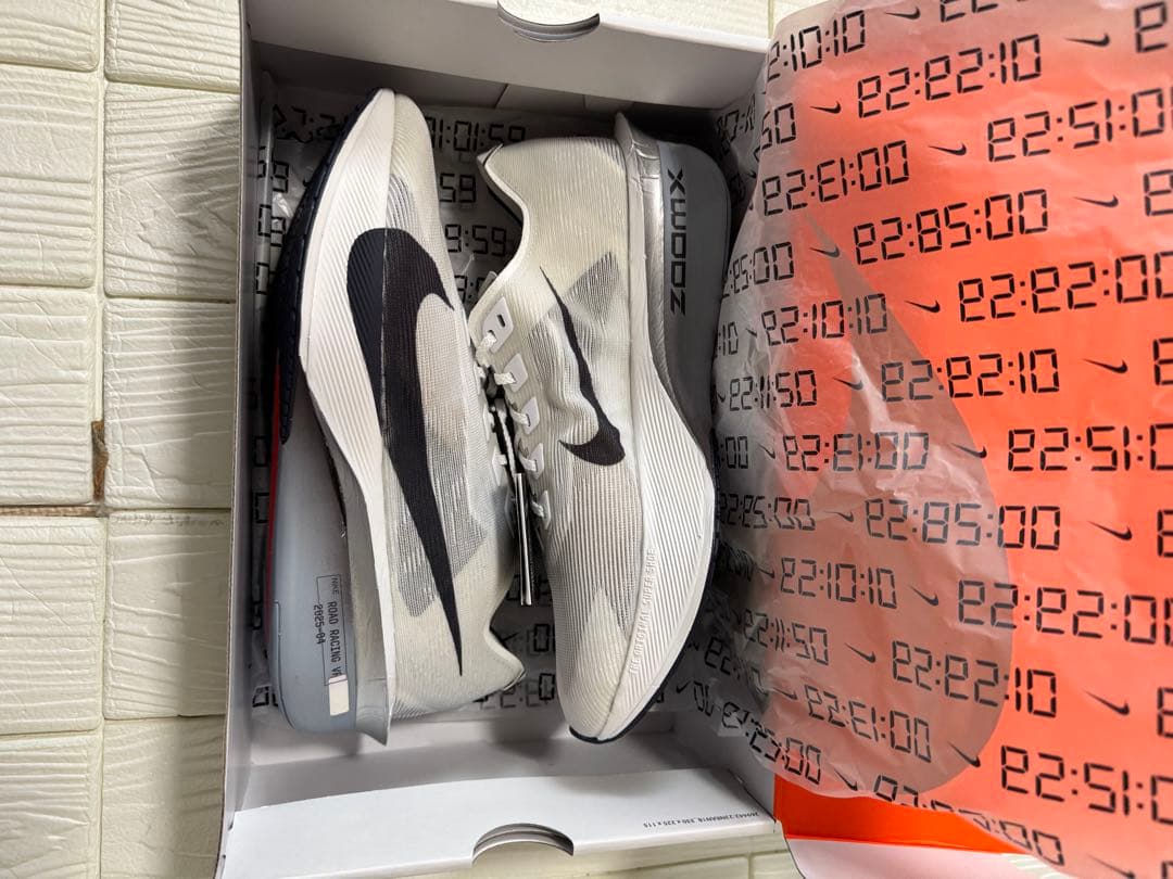 新品 ナイキ ズームX ヴェイパーフライ ネクスト% 4 PRM 27cm