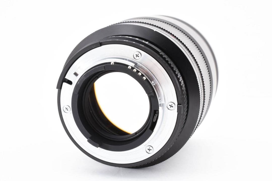 Carl Zeiss Distagon 35mm F1.4 ZF.2 ニコンF