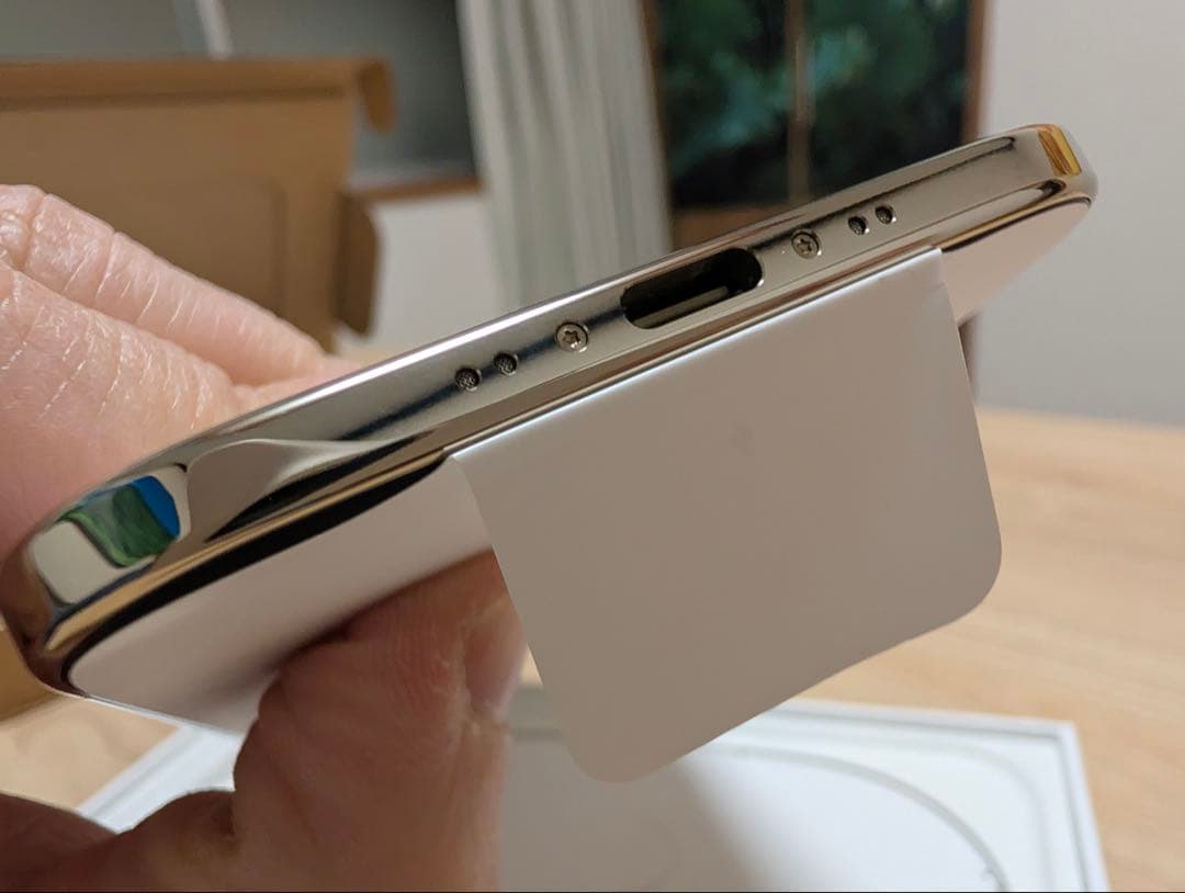 【美品】Apple iPhone 17 Air ゴールド256GB