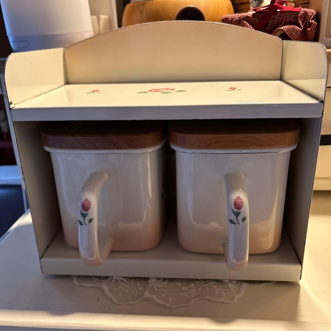 マニーローズ　ホーロー収納ラック