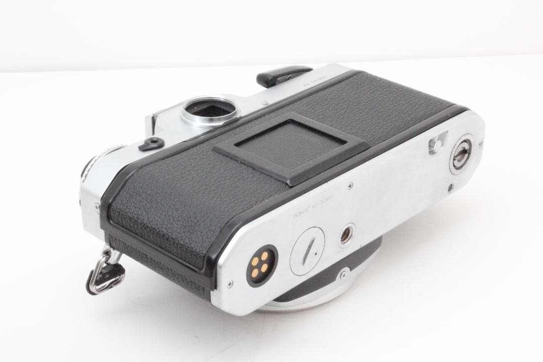 Nikon ニコン FE シルバー ボディ 完動品 ♯F19