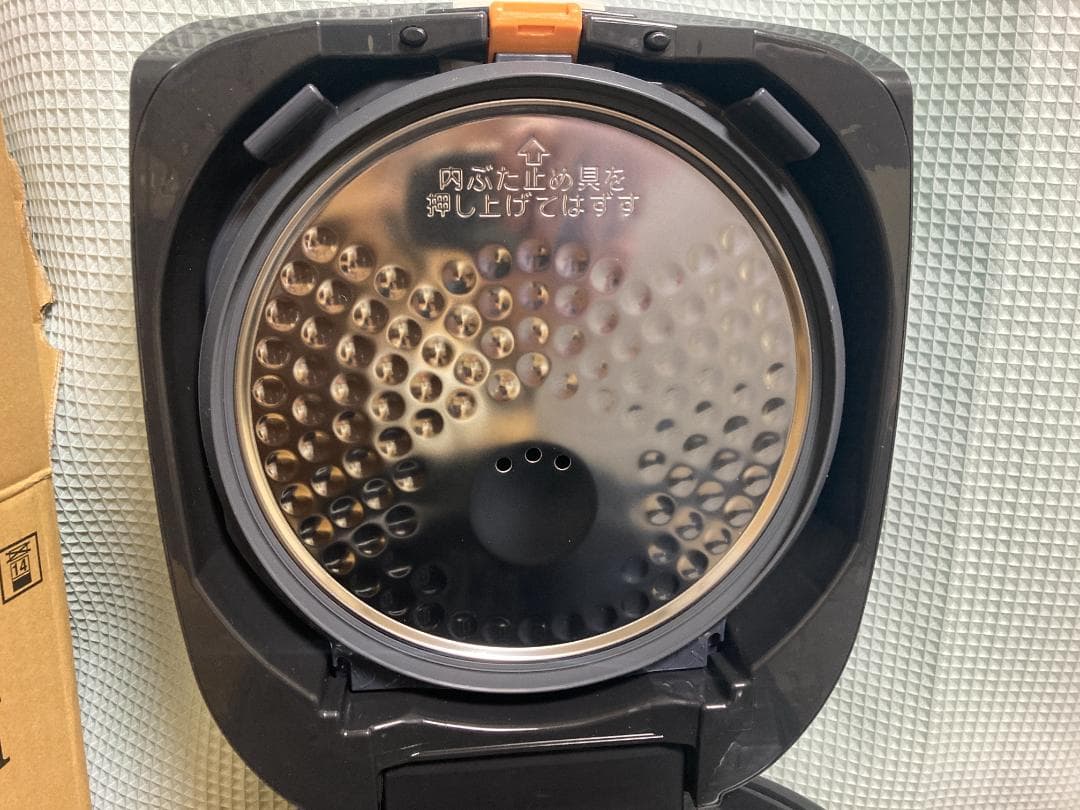 ★展示品★未使用★2025年製 象印 IH炊飯ジャーNW-VJ10型 ブラック