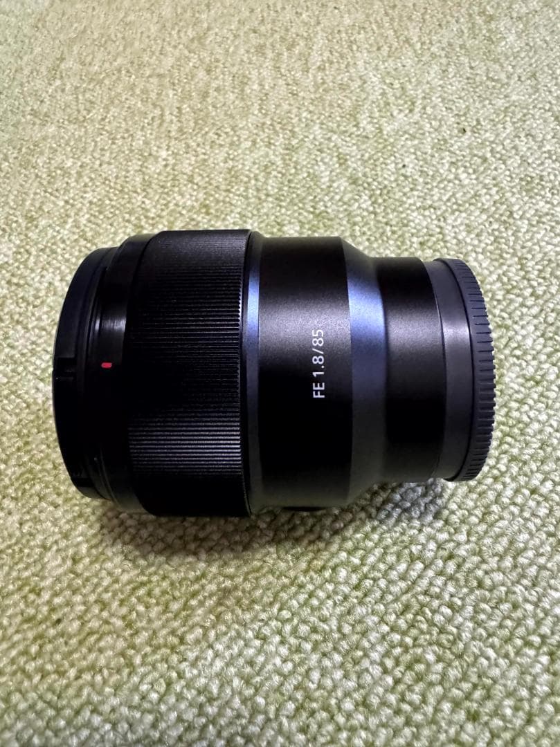 新品同様　 SONY FE 85mm F1.8