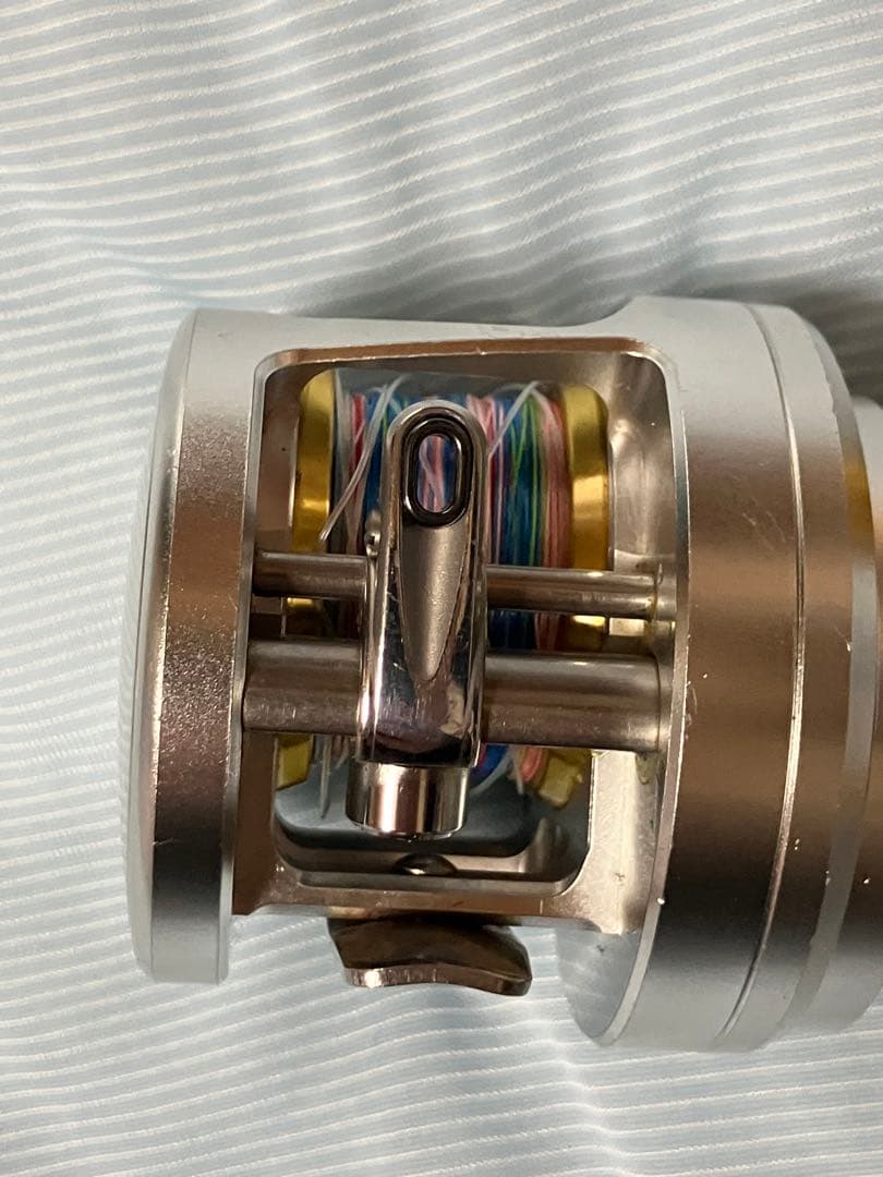 シマノカルカッタ401Ｆ