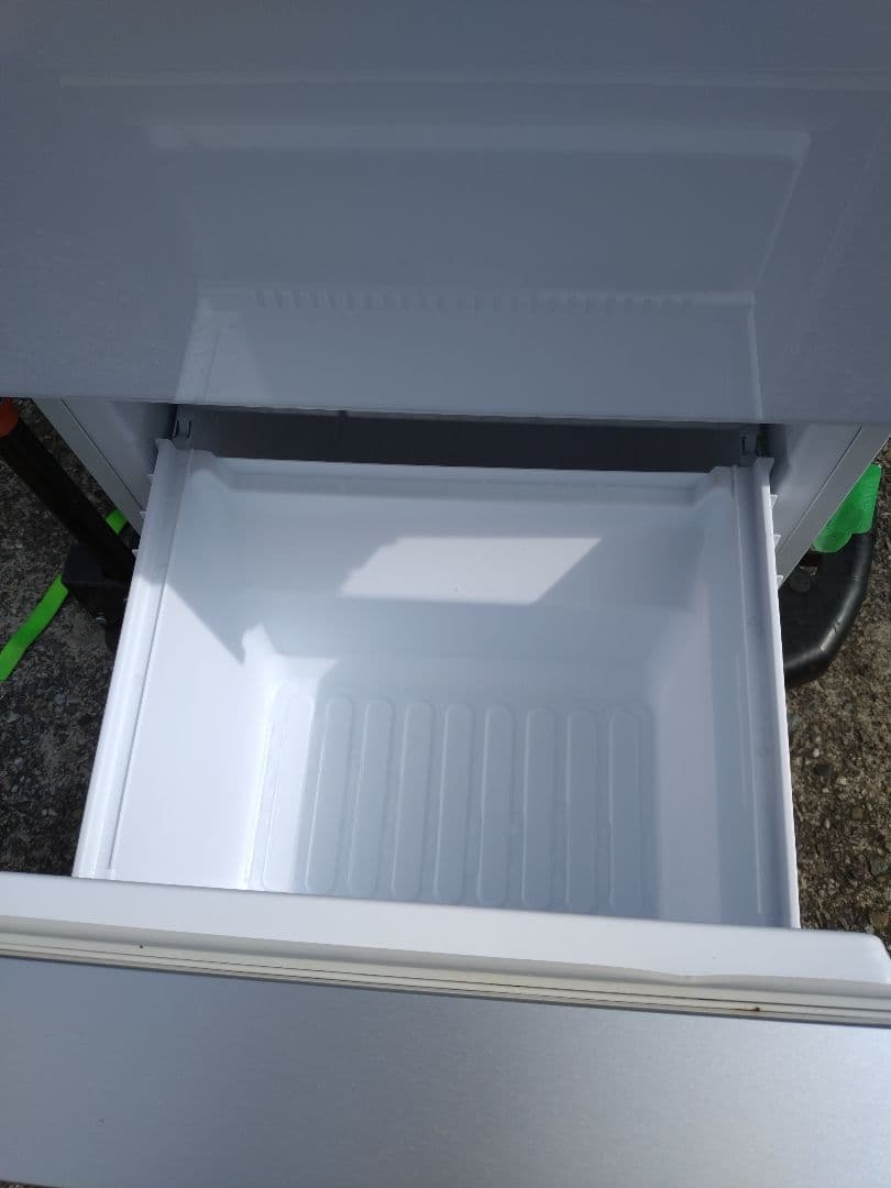 大阪発SHARP SJ-GD14C-W　2ドア 冷蔵庫 137L 2017年製