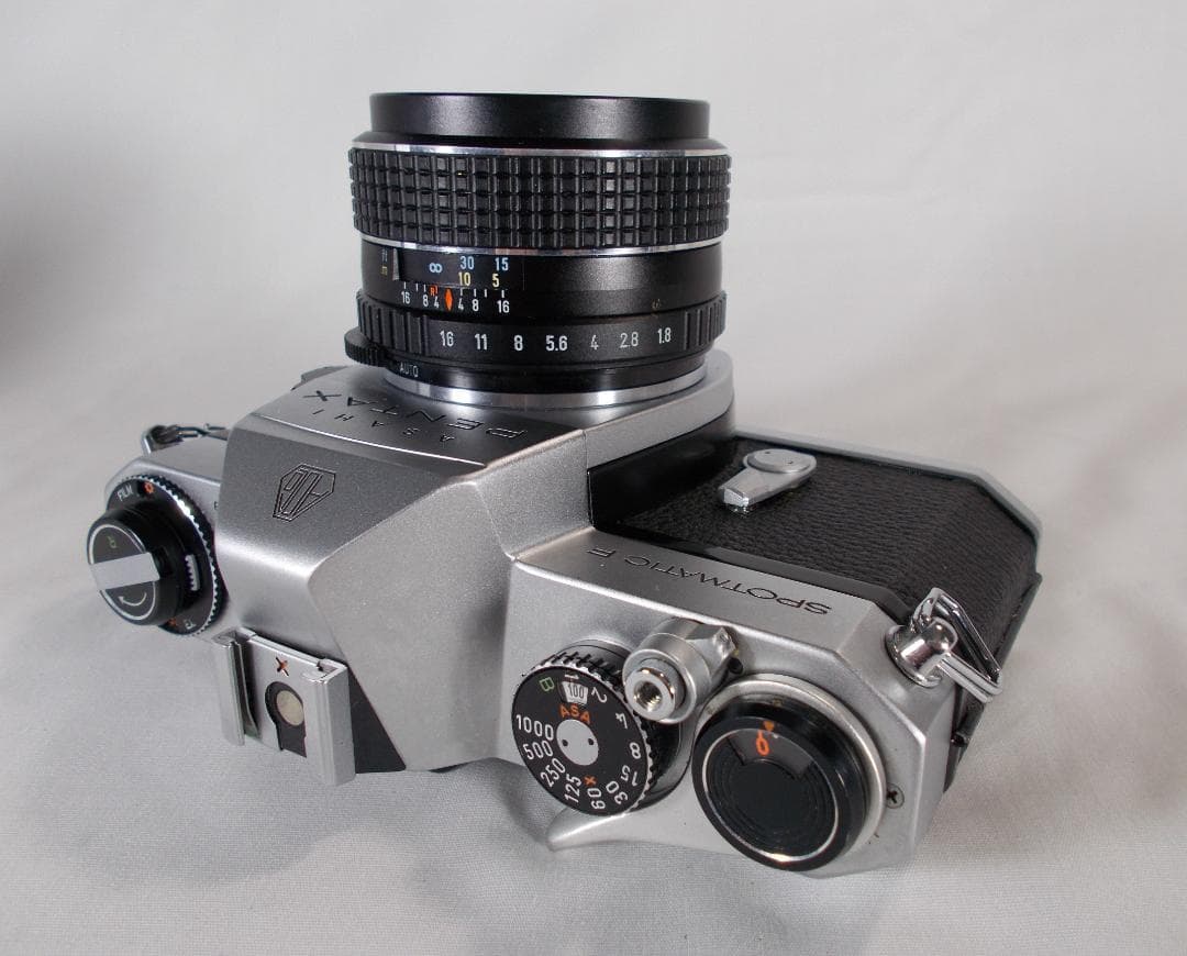 フィルムカメラ 整備済 完動品　Pentax SPF + f/1.8　S191
