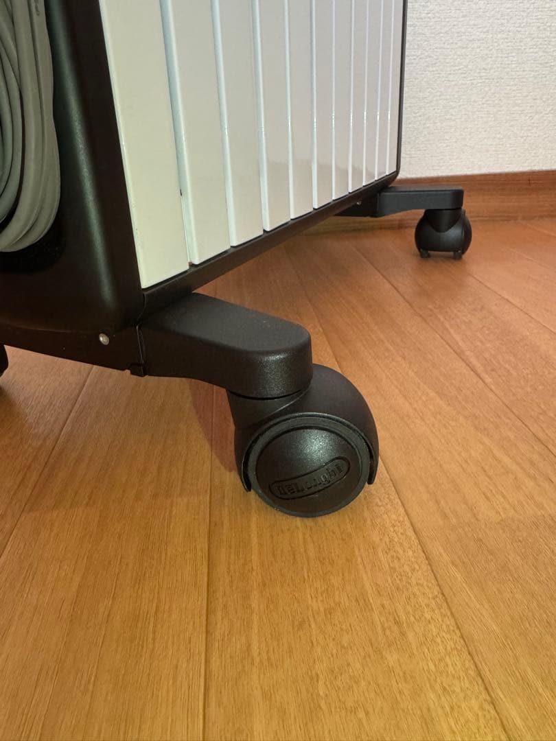 2023年12月購入★美品★デロンギオイルヒーター MDHAA15WIFI-BK