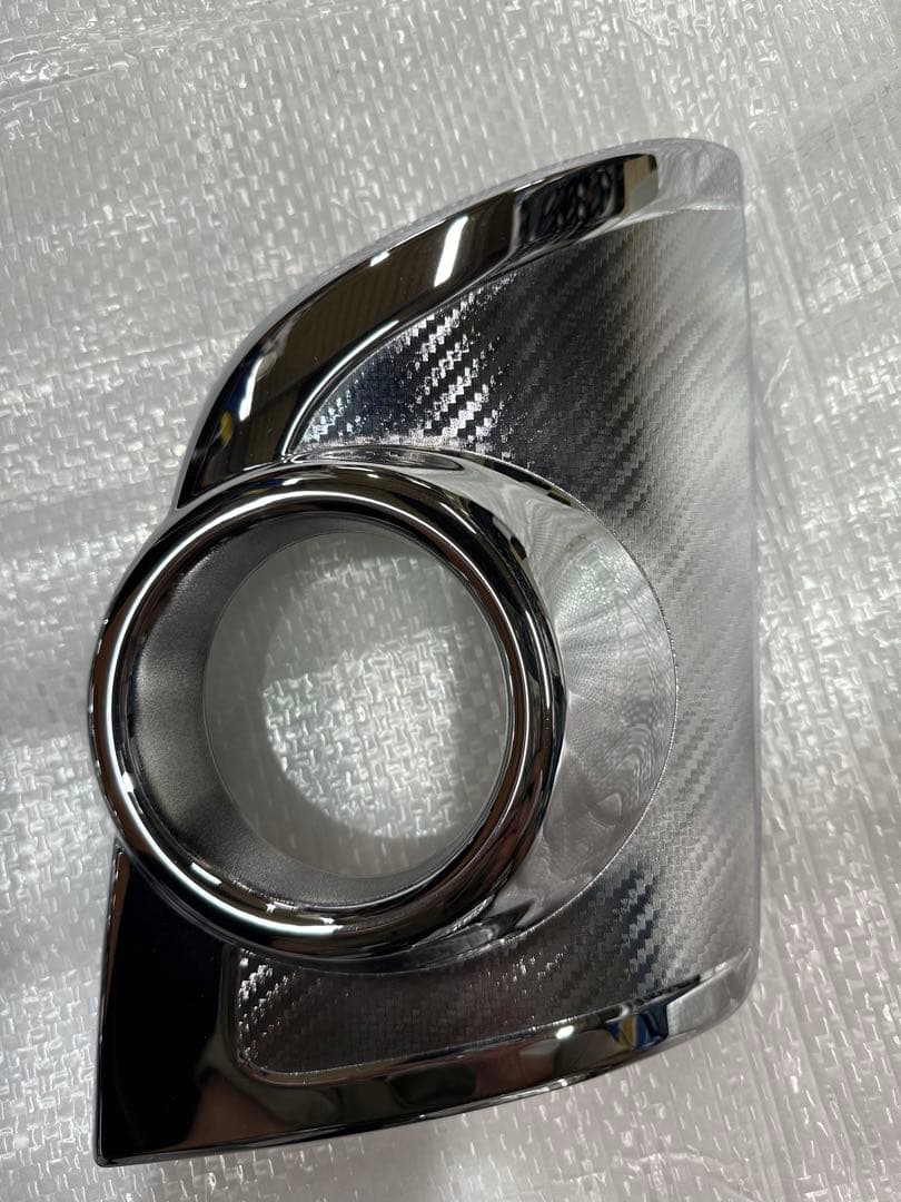 ダイハツ　タントカスタム　LA600S フォグランプ　メッキカバー