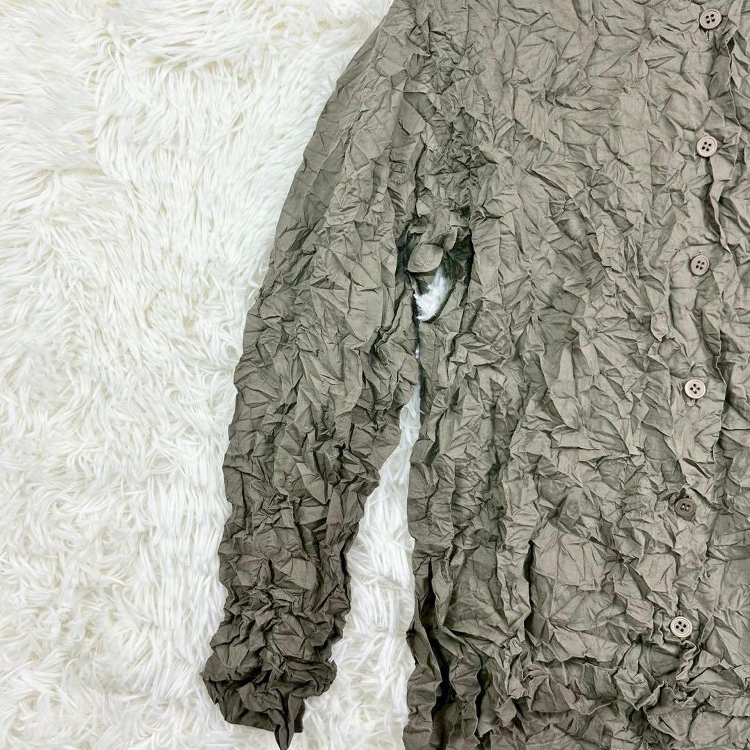 美品　イッセイミヤケ　ブラウス　シワ加工　前開き羽織長袖　カーキ　M