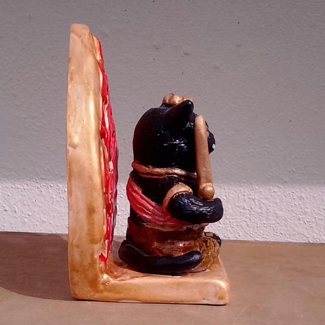 猫の置物　不動明王　黒猫　陶器　仏像