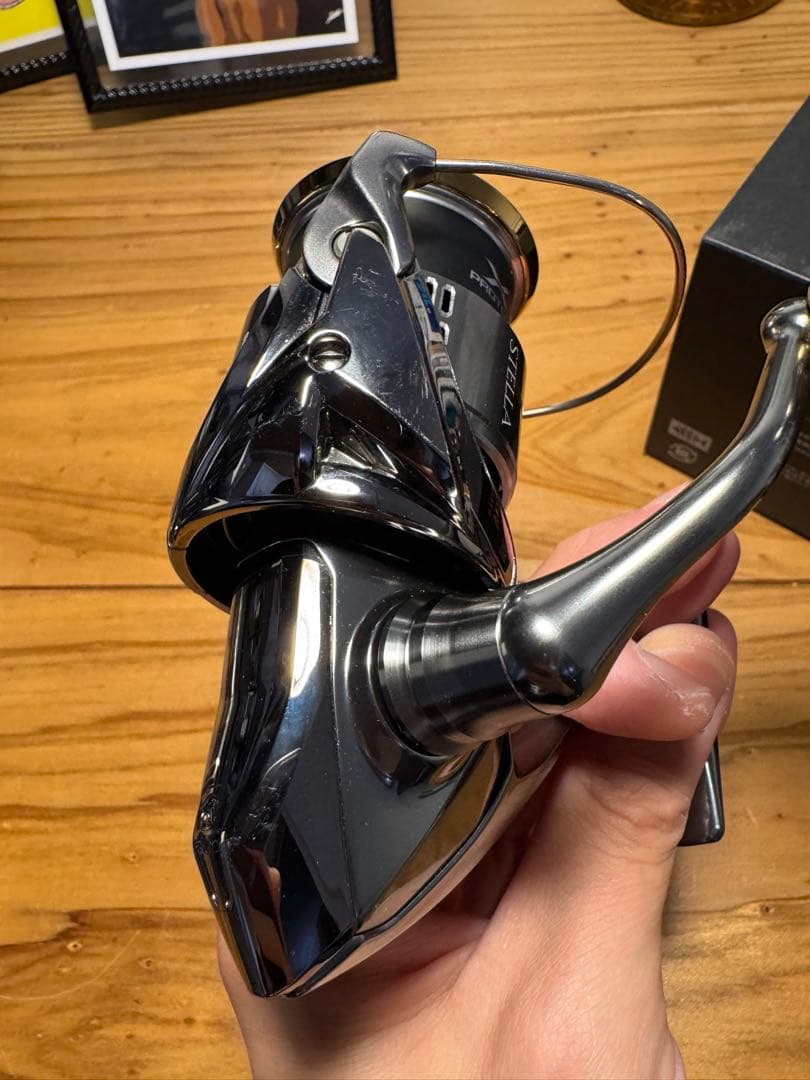 18ステラ STELLA 2500S スピニングリール