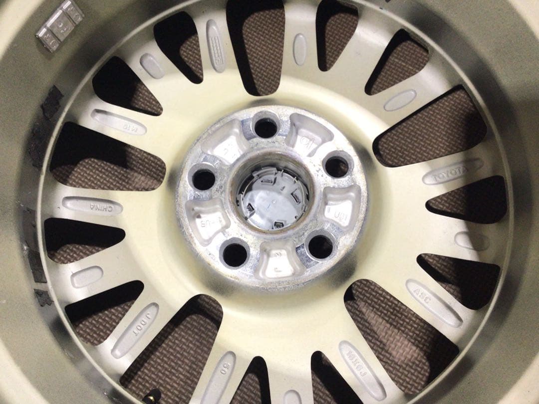 深溝 激安 205/60R16 トヨタ 純正 スタッドレス 4本 送料込み