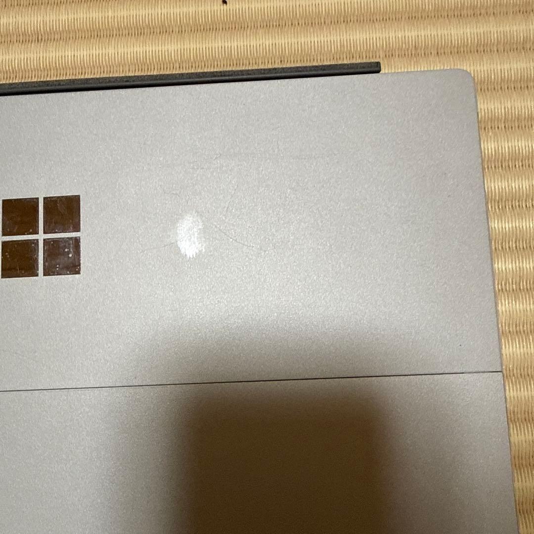 Surface Pro 7本体 + キーボード + ペン + 充電器