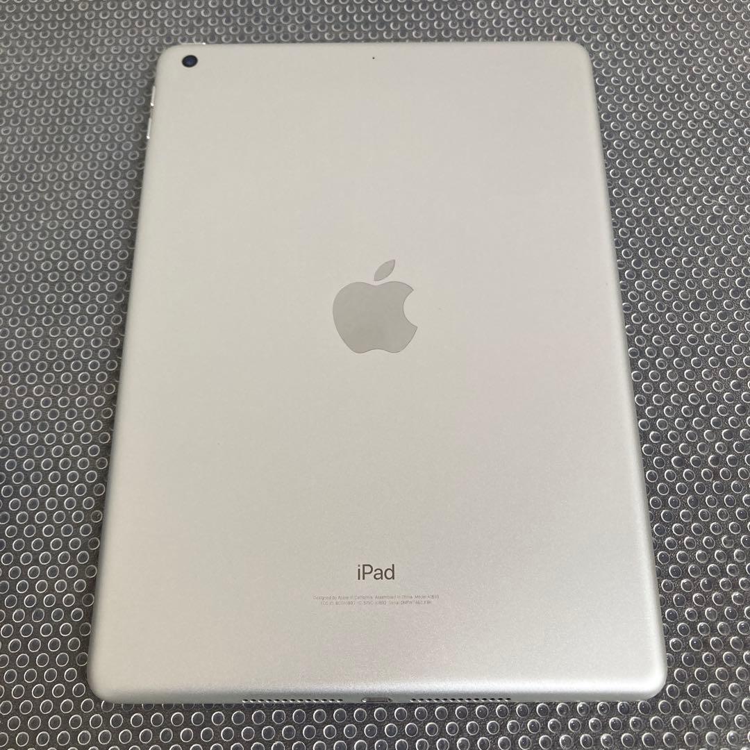 835 電池最良好☆比較的美品☆iPad6 第6世代 32GB WIFIモデル☆