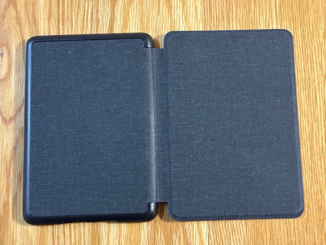 kindle 第11世代（最新モデル）カバー付き