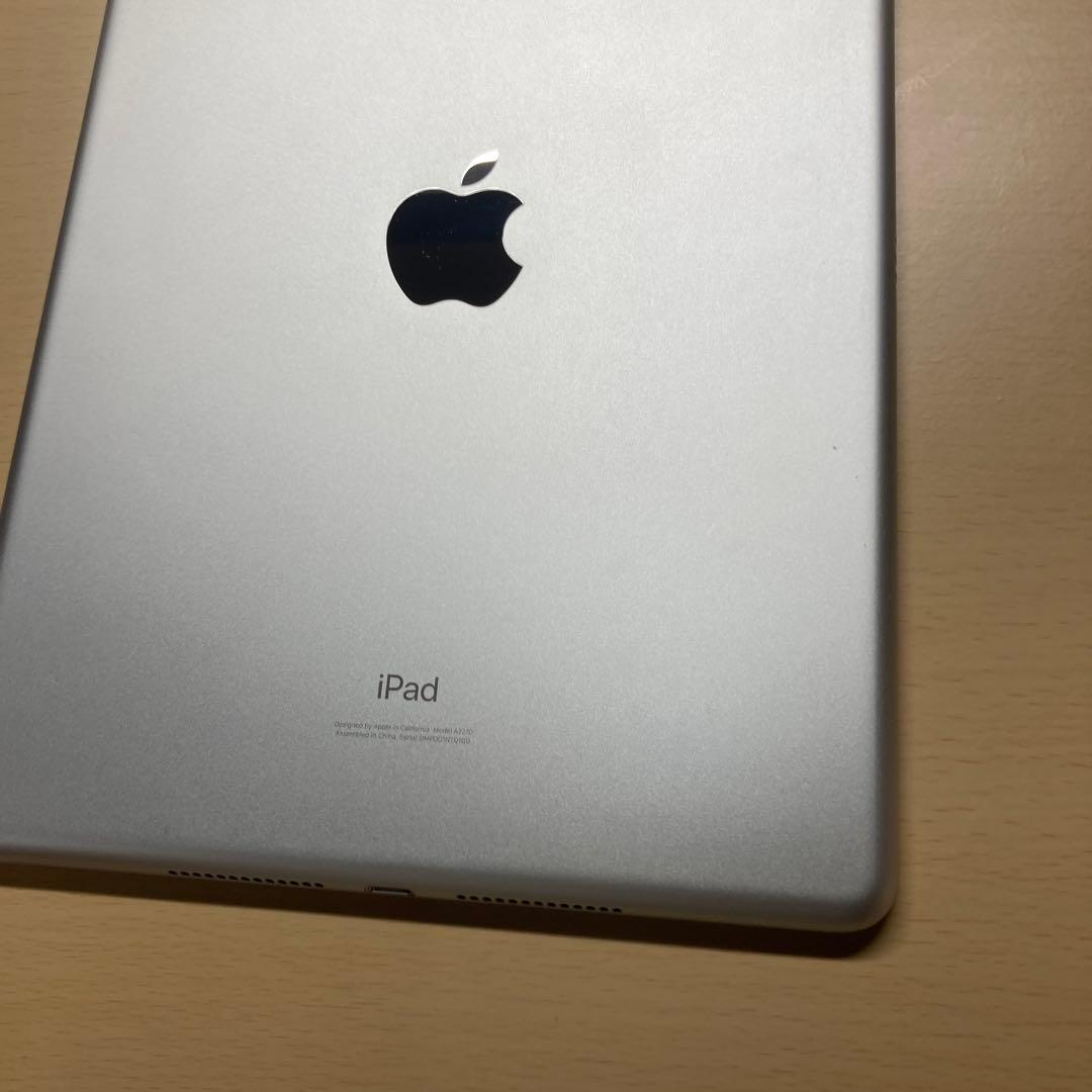 iPad 第8世代　ジャンク　A2270 起動不可