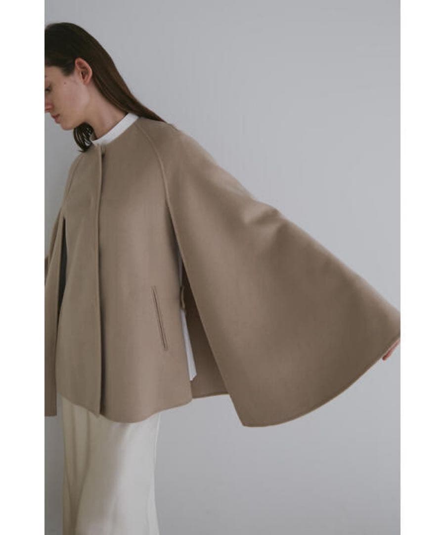 LE PHIL ルフィル ライトリバーケープコート ベージュ