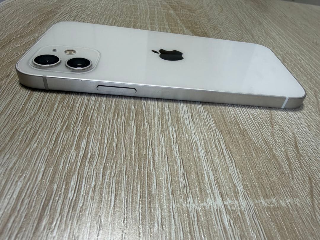 iPhone12 64gb ホワイト