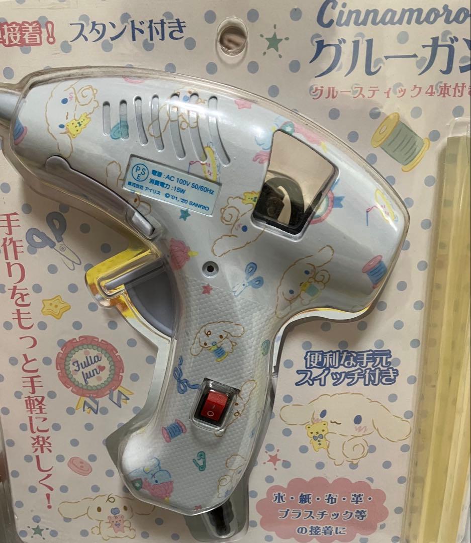 【レア　新品未使用】シナモロール　カッターマット＋グルーガン＋工具セット