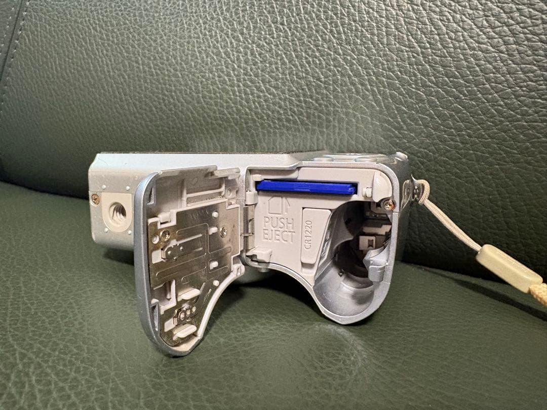 Canon powerShot A540 デジカメ 単三乾電池式