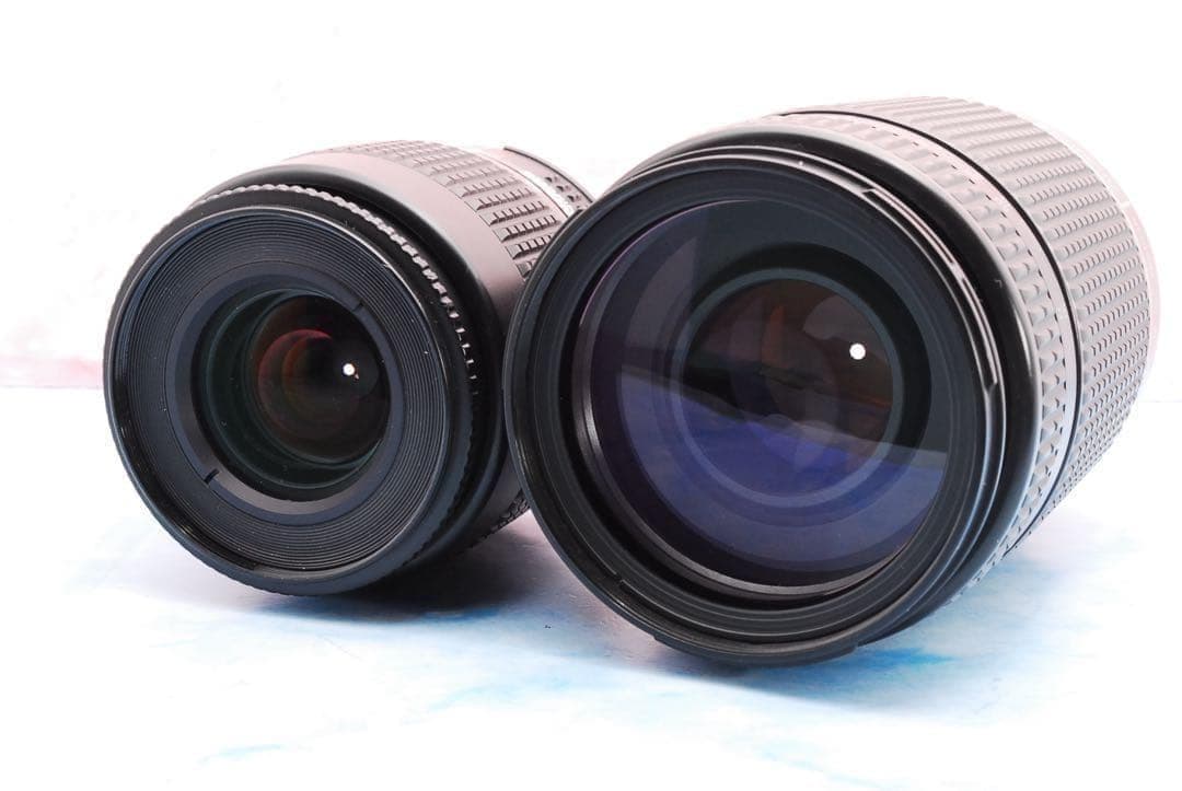 Nikon D7000☆一眼レフカメラ☆バッテリー2個☆超望遠付Wレンズ