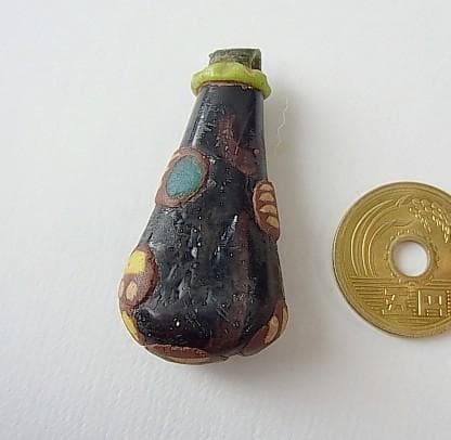 ★K0503★古代とんぼ玉 (A51) イスラム　特大ペンダント　ガラスビーズ