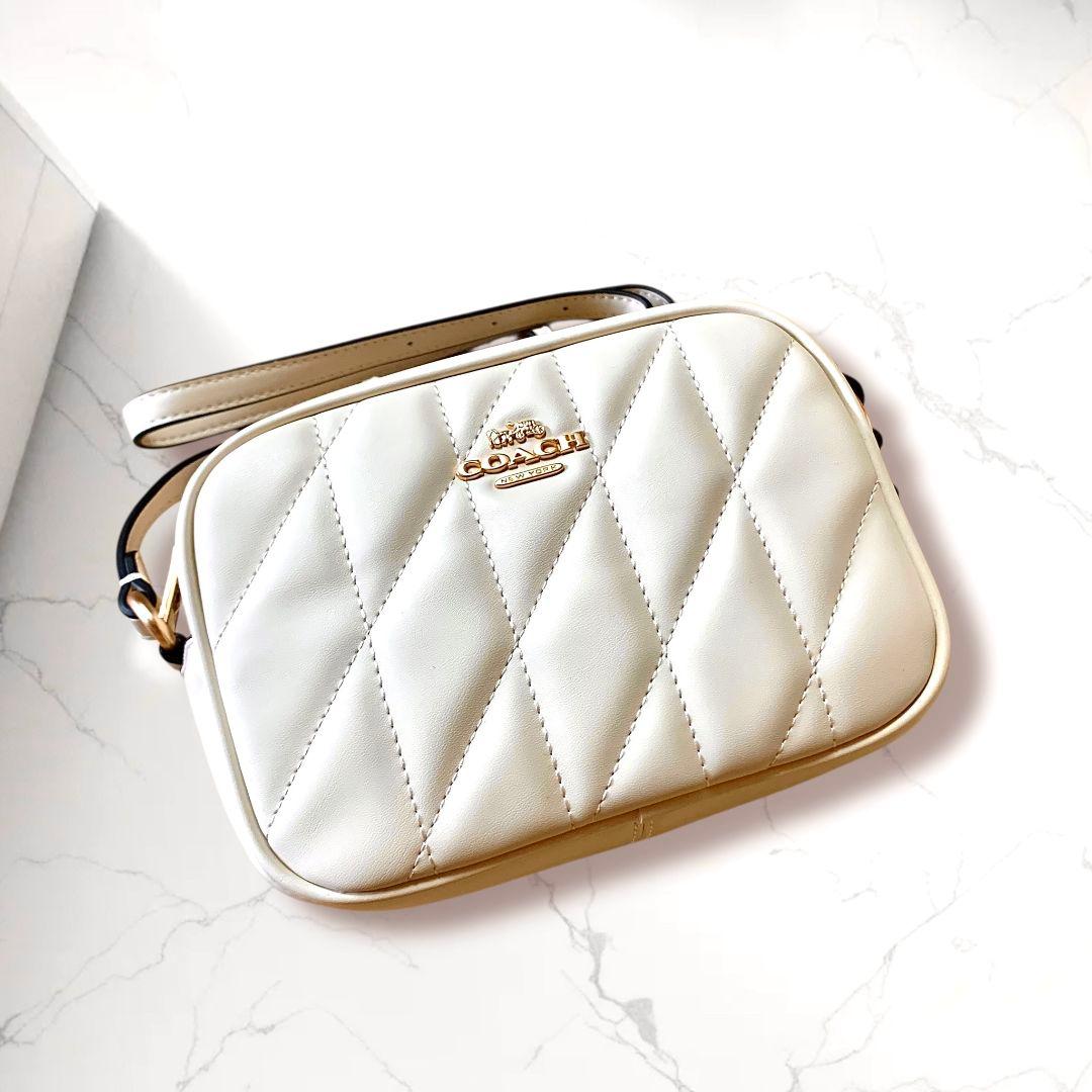極美品 コーチ キルティング ショルダーバッグ 斜めがけ