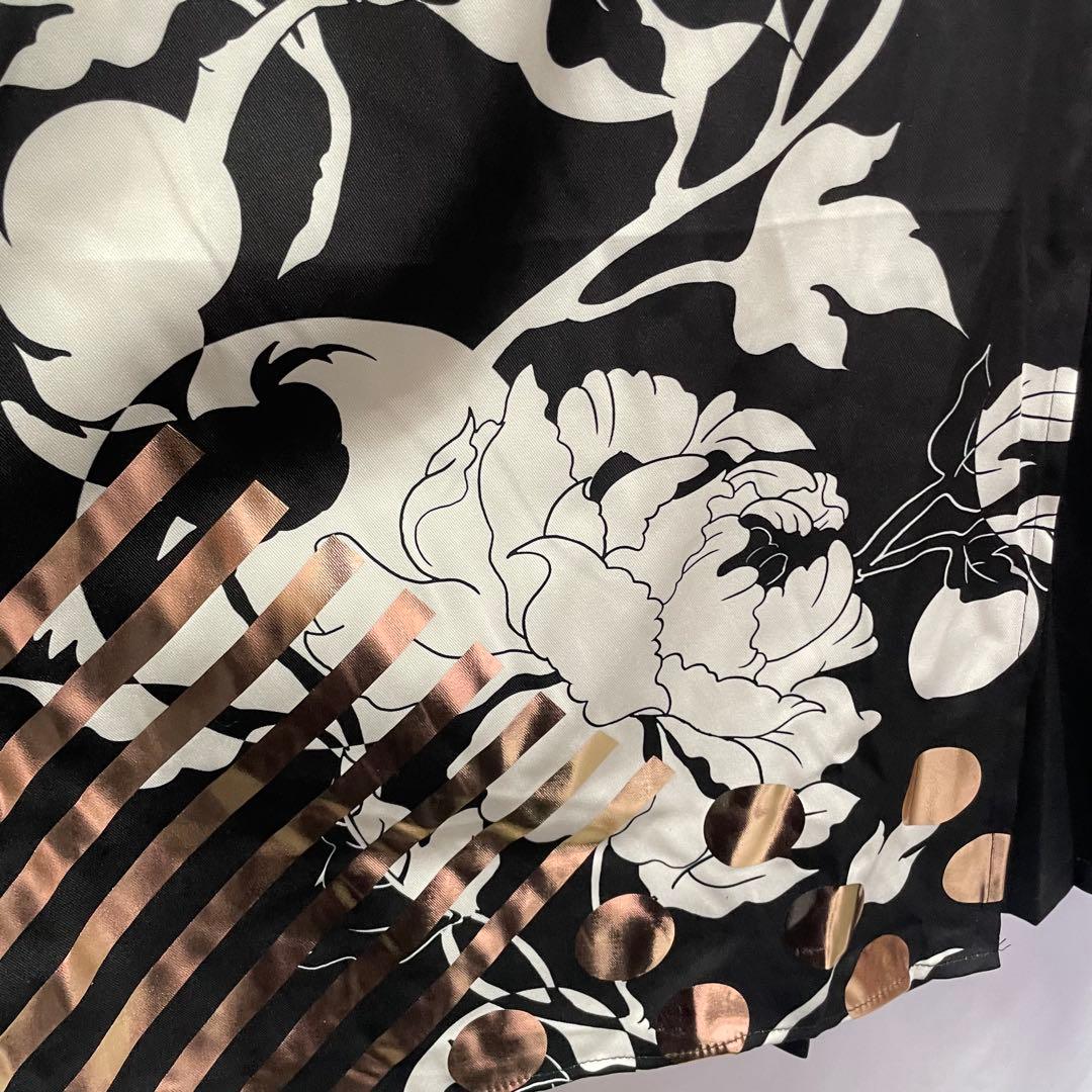 【新品未使用】倭ものやカヤ　耀う牡丹袴風パンツ　ブラック