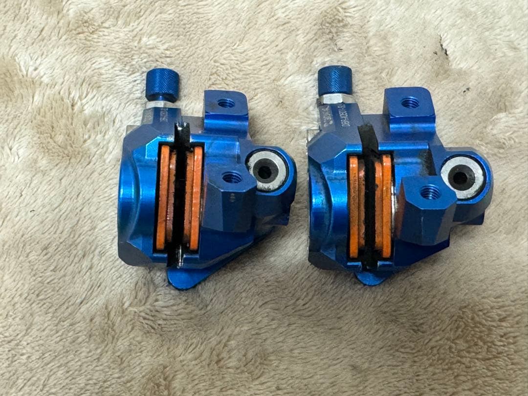 GROWTAC EQUAL 機械式ディスクブレーキキャリパー　純正パッド付き！！