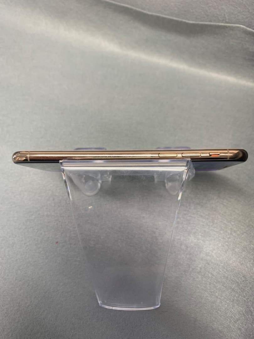 中古美品　国内版　SIMフリー　iPhone Xs 256GB　ゴールド色