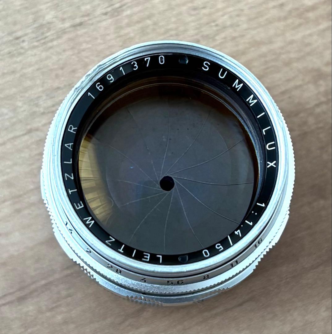 ライカ ズミルックス 50mm 貴婦人