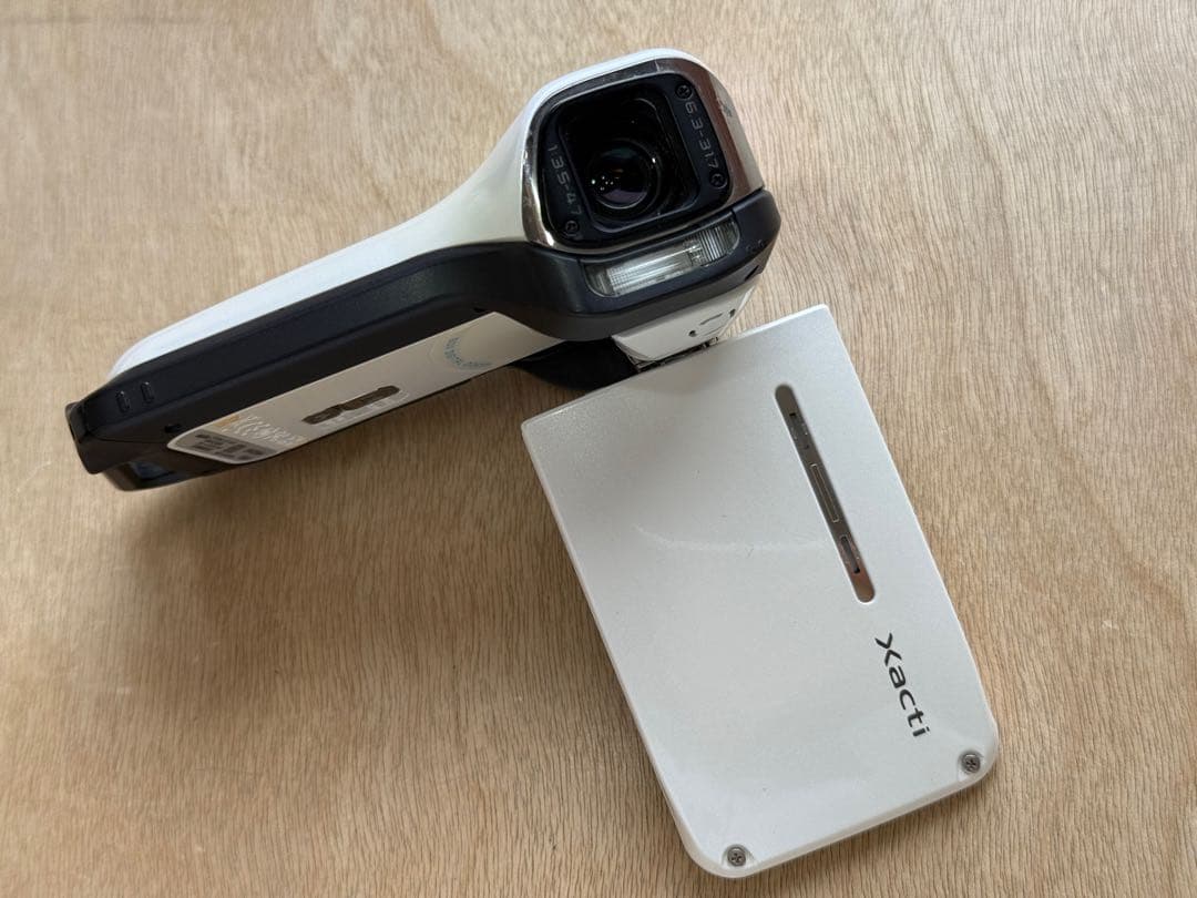 SANYO Xacti DMX-CA65 デジタルムービーカメラ バッテリー2個