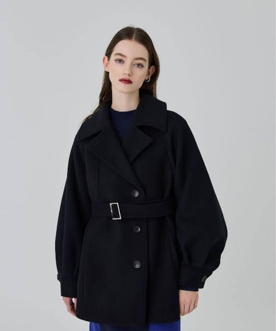 UNITED TOKYO　ウェーブデザイン　ショートコート　ブラック