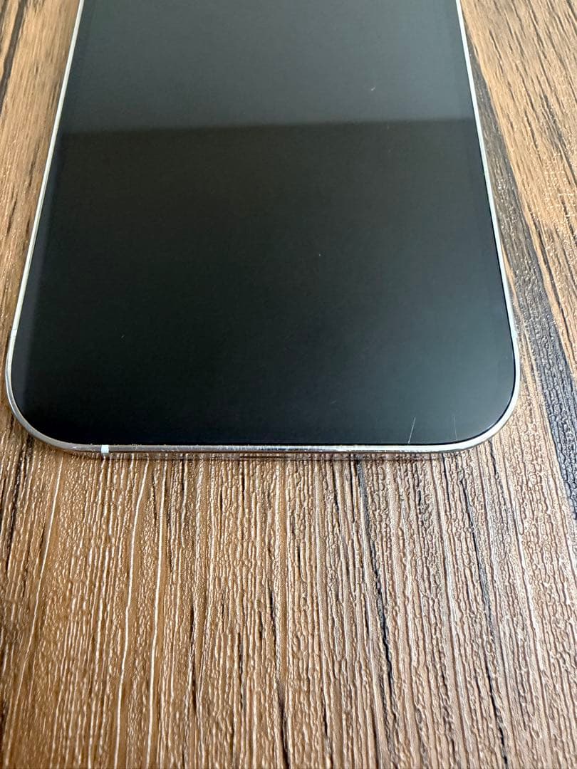 Apple iPhone 14 Pro シルバー 本体 SIMフリーモデル