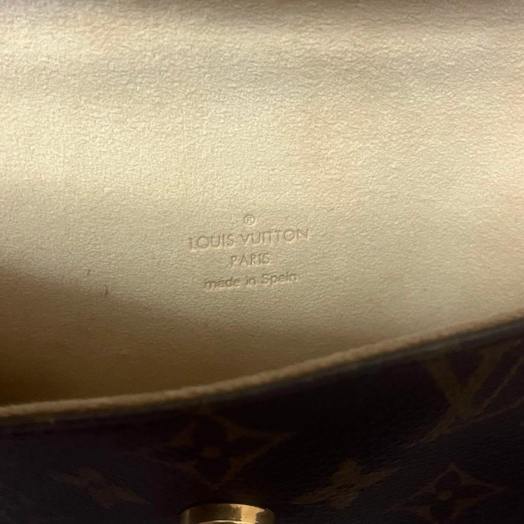 LOUIS VUITTON ルイヴィトン　モノグラム　ショルダー　ポーチ
