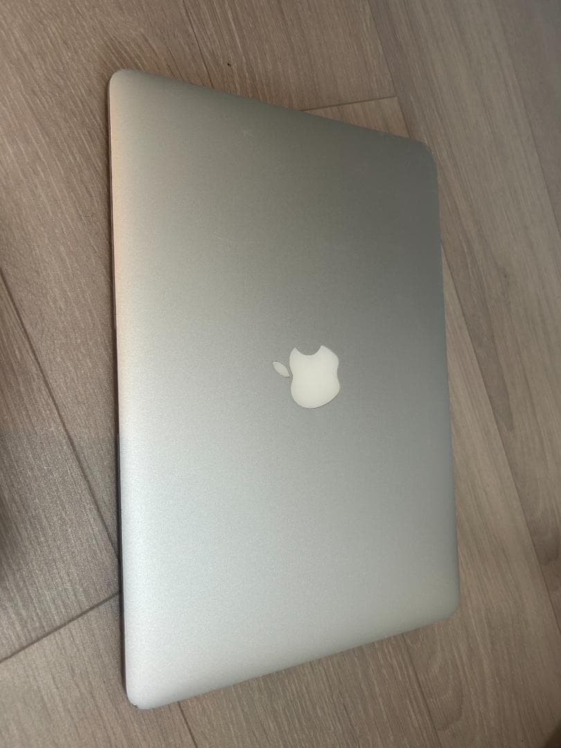 MacBook Air 2014 13インチ シルバー　充電器あり