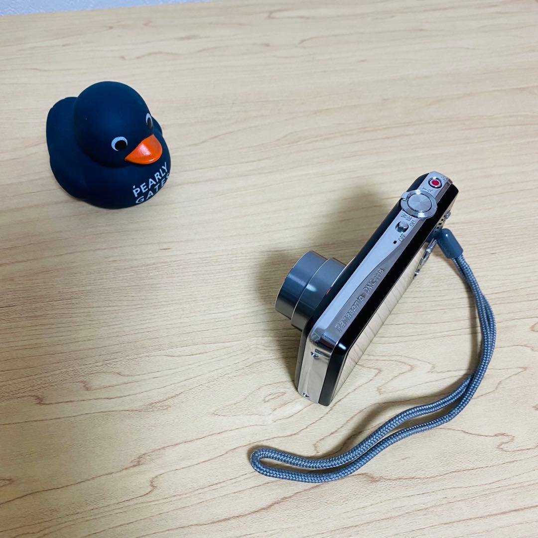 Panasonic DMC-FH8 LUMIX デジタルカメラ