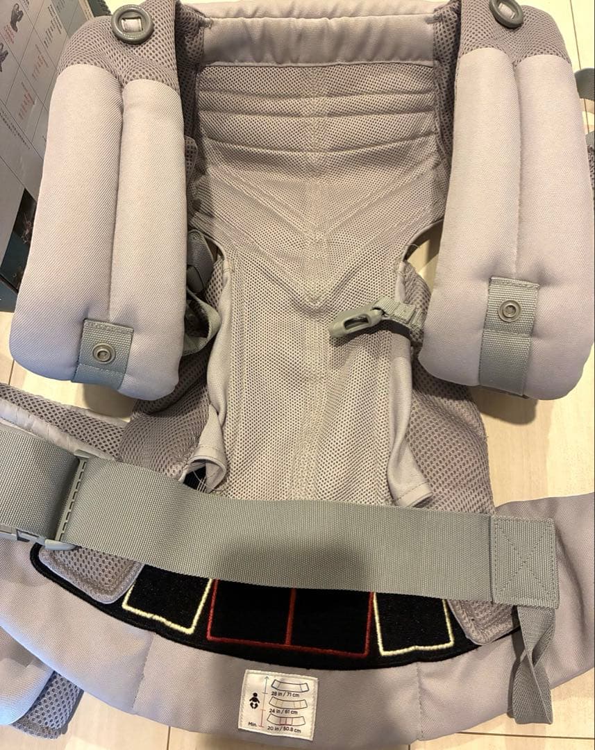 美品　抱っこ紐 グレー　エルゴベビー　オムニ　クールエアー　ergobaby