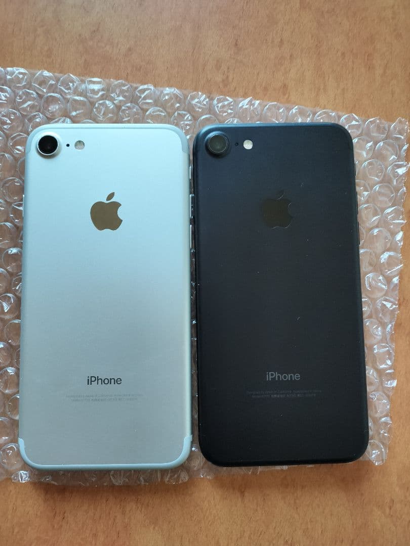 2台セットiPhone 7 128GB バッテリー100&88% simフリー