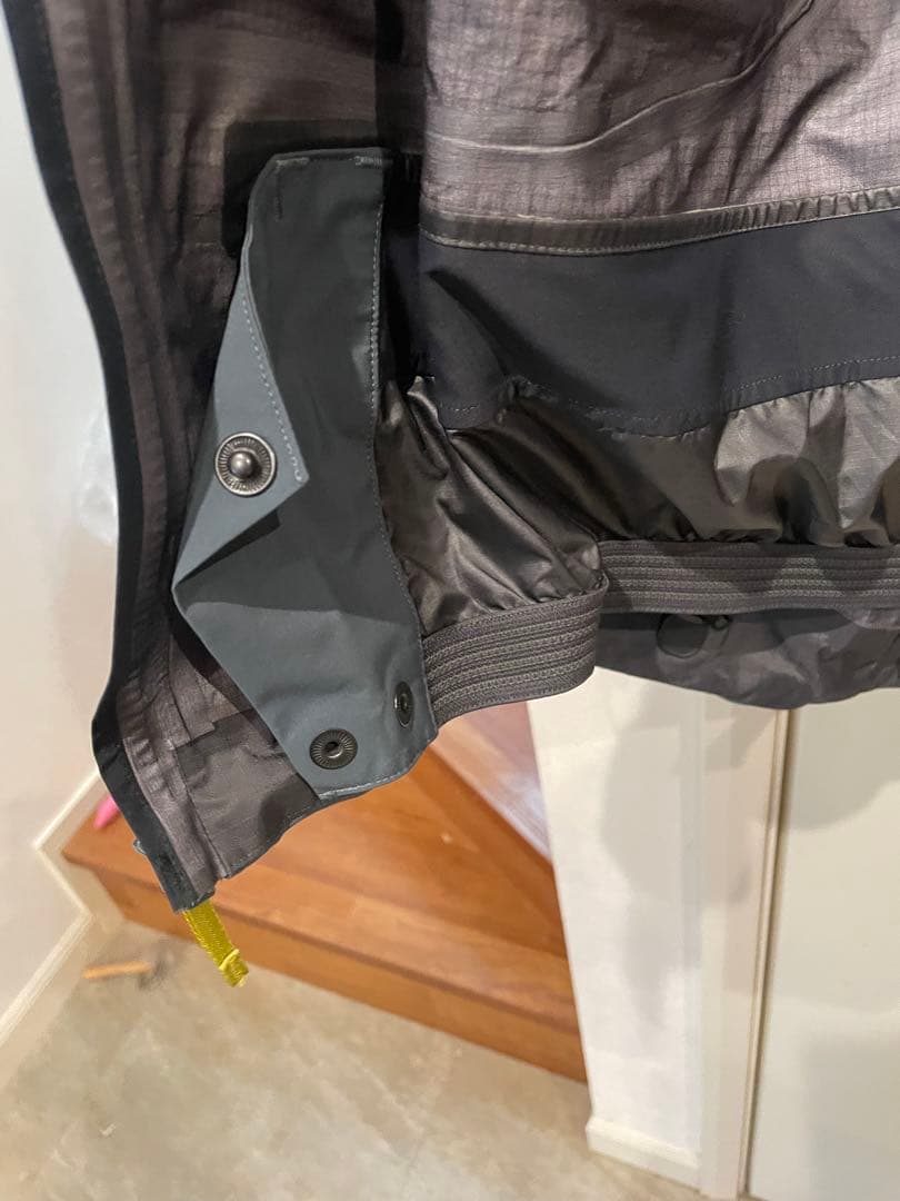 アークテリクス ベータジャケット S ブラック グレー色 超美品