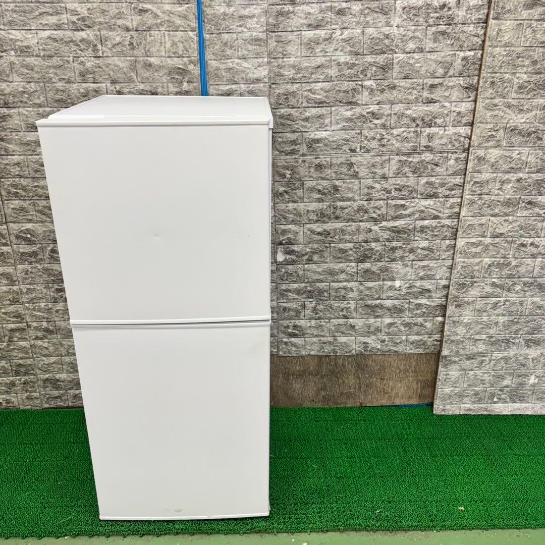 398 冷蔵庫　小型　一人暮らし　保証込　2024年製　大人気　格安　洗濯機も有