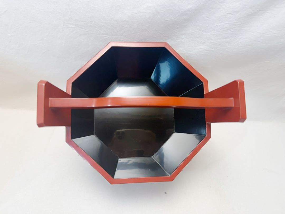 ほぼ未使用 茶道具 新井宗賀作 木製 古代朱塗 八角手桶 水指 内黒 漆芸 共箱