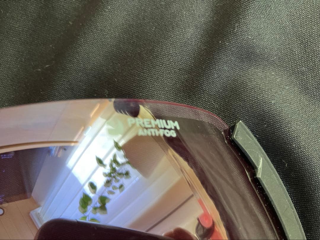 ⚠️中古SWANS ROVOゴーグル lens中央に傷あります クリア換レンズ付