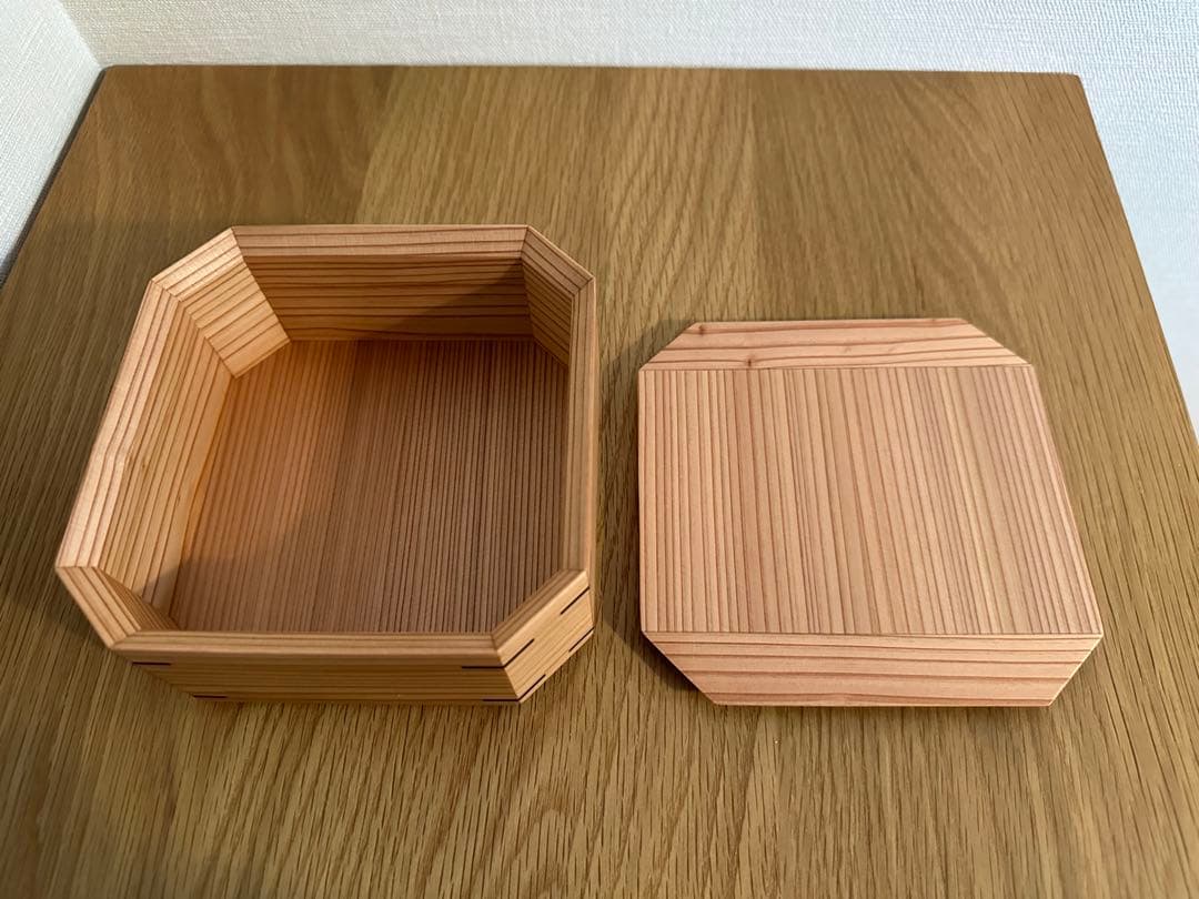 DOUBLE=DOUBLE FURNITURE 酒井航 杉隅切弁当箱 M